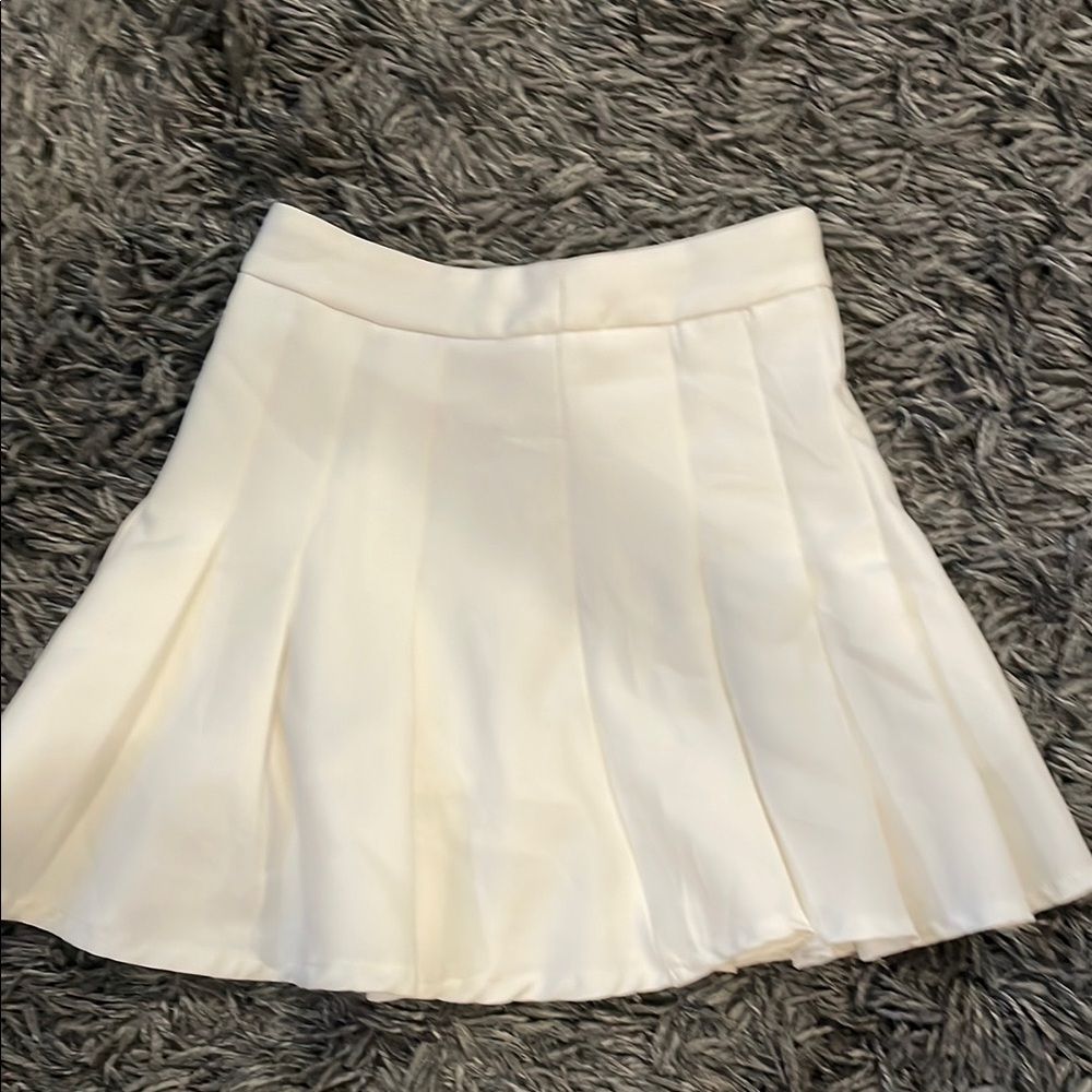 SHEIN white cream pleated mini skirt size XXS